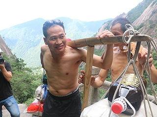 榮仕杰團(tuán)隊體驗(yàn)生活