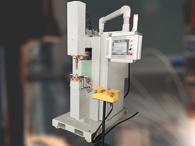 此款2020款中頻點(diǎn)焊機(jī)發(fā)布，全國(guó)沒有對(duì)手！接受國(guó)內(nèi)任何產(chǎn)品PK！